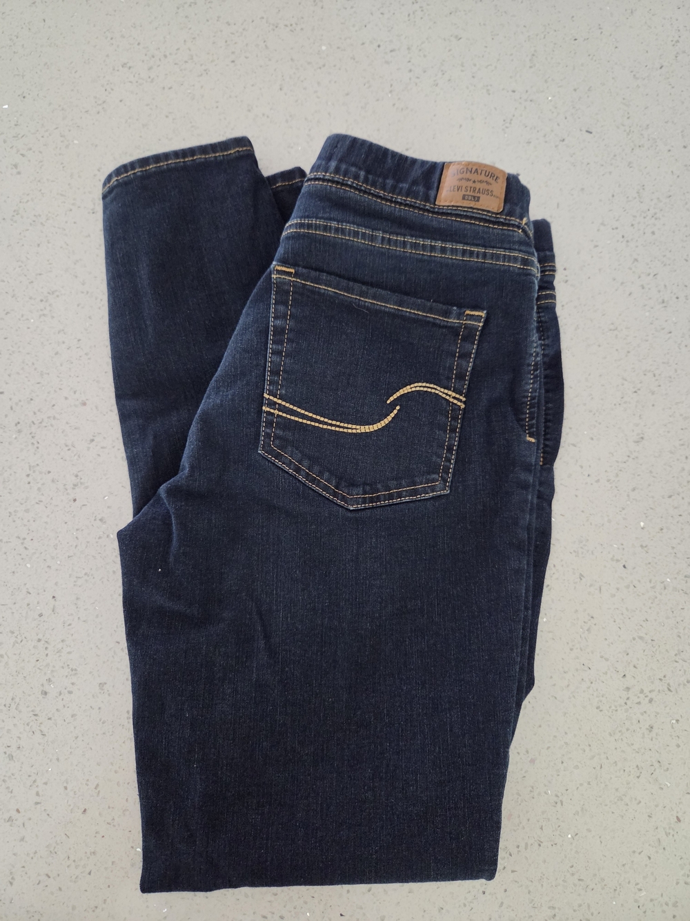 Levi's Signature Gold Skinny Pull On Size W 29 L 30 Totally Shaping Jeans